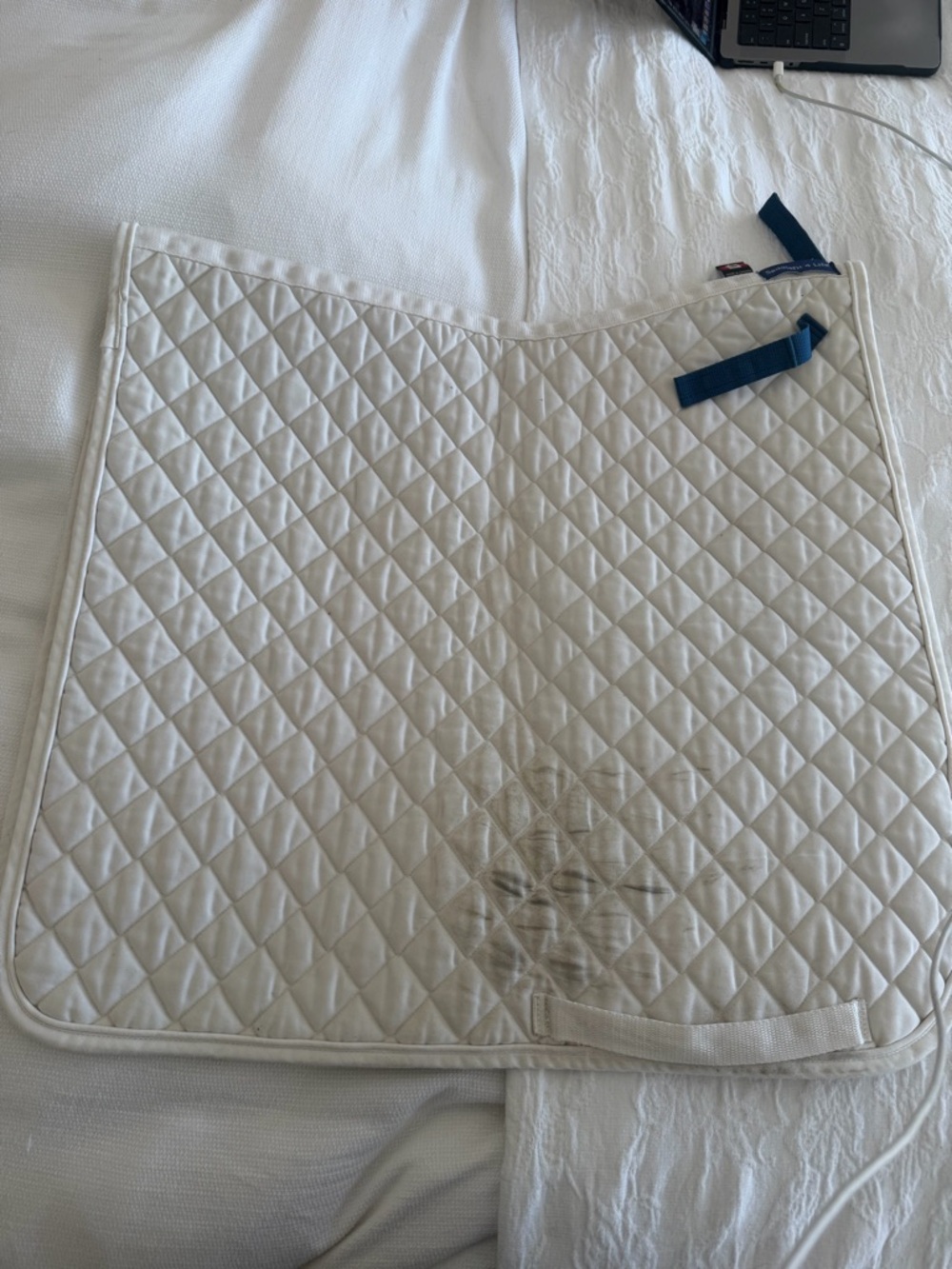 Ogilvy saddle pad for dressage white